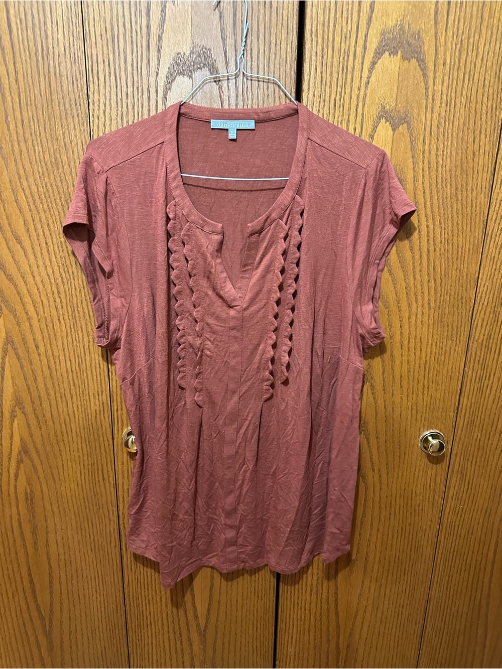 Daniel Rainn Women's Rose Short Sleeve Ruffle-Trim Top